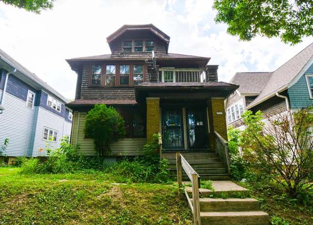 Property at 2555 N 51st St #5557, Milwaukee, WI 53210, 6 beds, 2 baths