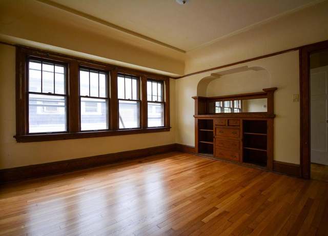 Property at 2555 N 51st St #5557, Milwaukee, WI 53210, 6 beds, 2 baths