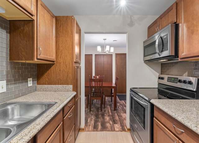 Property at 10400 W Whitnall Edge Ct #203, Franklin, WI 53132, 2 beds, 2 baths