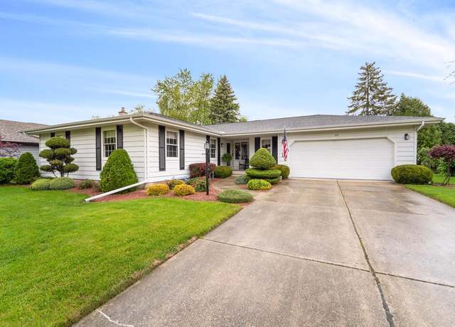 Property at 521 Willow Dr, Fond Du Lac, WI 54935, 3 beds, 2 baths