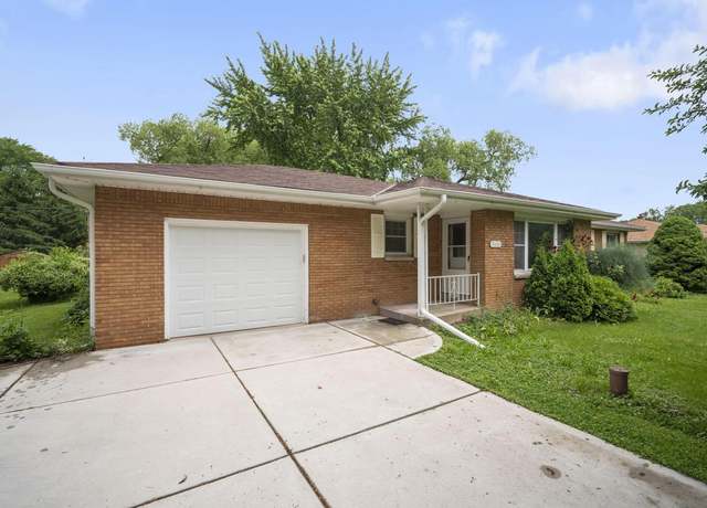 Property at 7450 S Quincy Ave, Oak Creek, WI 53154, 4 beds, 1.5 baths