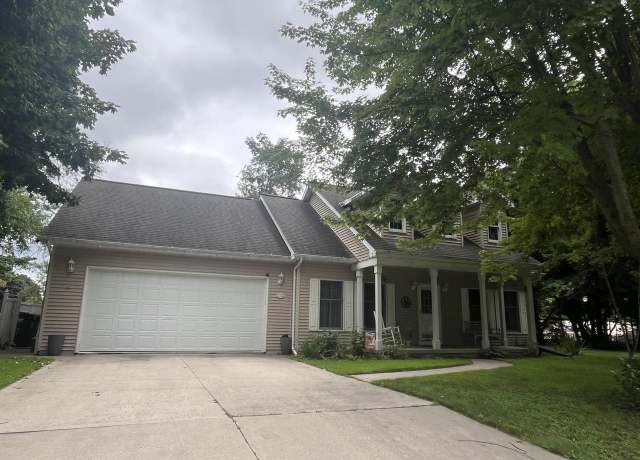 Property at 104 Riverwood Ct, Mishicot, WI 54228, 3 beds, 2.5 baths