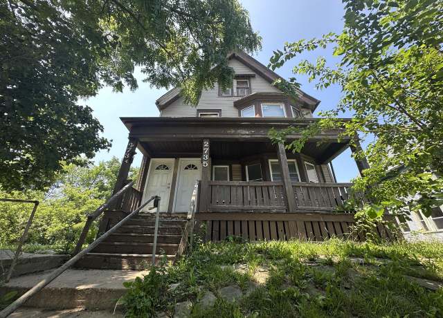 Property at 2733 N 12th St, Milwaukee, WI 53206, 6 beds, 2 baths