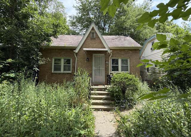 Property at 4930 N 53rd St, Milwaukee, WI 53218, 3 beds, 1 bath