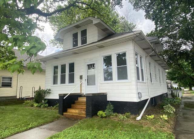 Property at 2622 Douglas Ave, Racine, WI 53402, 3 beds, 1 bath