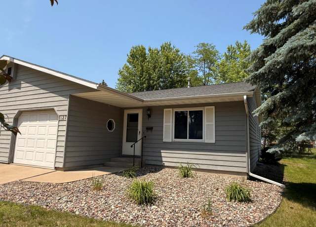 Property at 1127 Schafer Dr, Onalaska, WI 54650, 2 beds, 1 bath