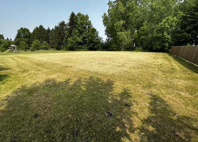 Property at Trac 6 E Charles St, Manitowoc, WI 54220