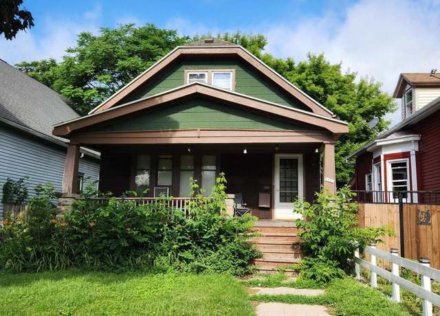 Property at 1627 S 29th St, Milwaukee, WI 53215, 3 beds, 1 bath