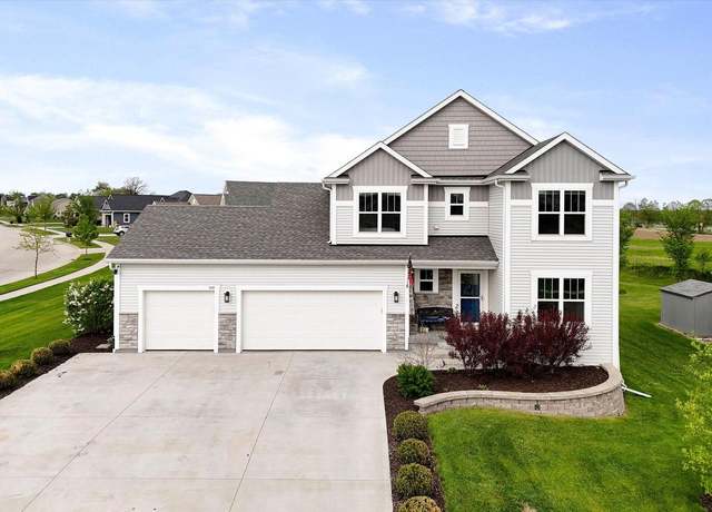 Property at 224 Farmstead Dr, Slinger, WI 53086, 4 beds, 2.5 baths