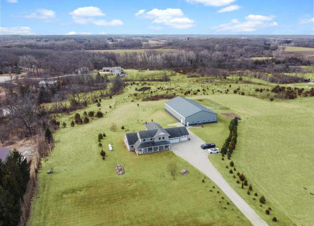 Property at 28429 Mt Tom Rd, Burlington, WI 53105, 6 beds, 5 baths