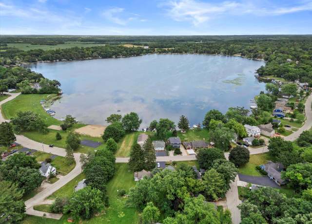 Property at 7950 Greendale Ave, Burlington, WI 53105, 2 beds, 1 bath
