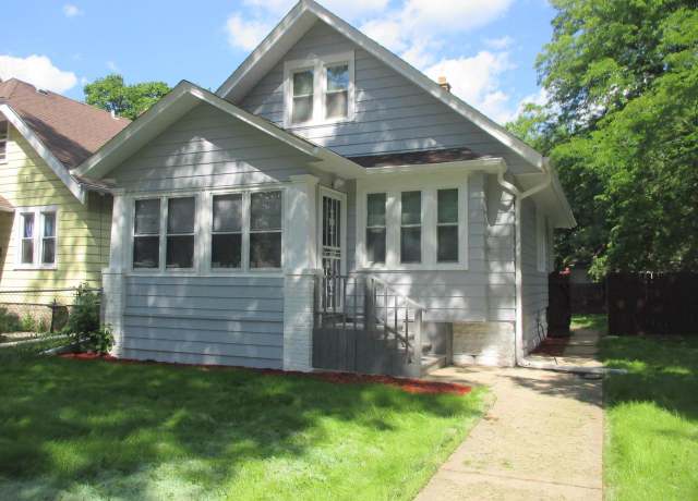 Property at 5472 N 40th St, Milwaukee, WI 53209, 3 beds, 1 bath