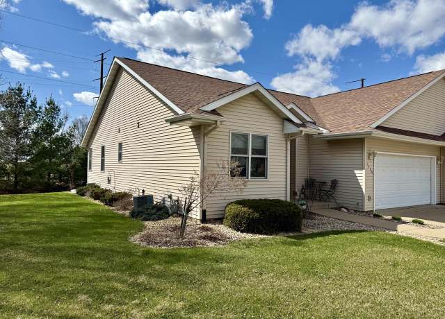 Property at 1330 Harvest Cir, Holmen, WI 54636, 3 beds, 2.5 baths