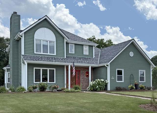 Property at N53W15321 Balsam Dr, Menomonee Falls, WI 53051, 3 beds, 3.5 baths