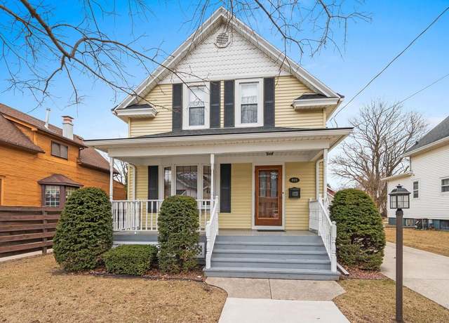 Property at 849 N 10th St, Manitowoc, WI 54220, 4 beds, 2 baths