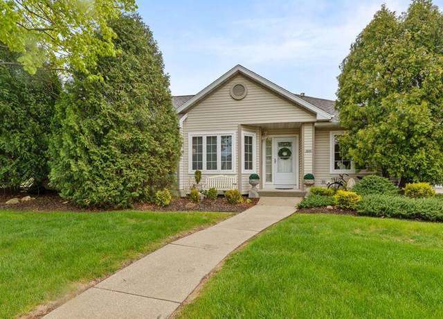 Property at 1645 Settlement Trl, Sheboygan, WI 53081, 2 beds, 2.5 baths