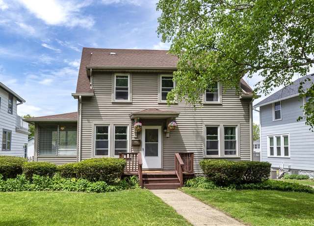 Property at 316 S East Ave, Waukesha, WI 53186, 3 beds, 1.5 baths