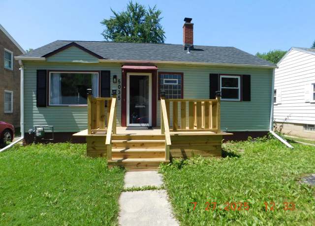 Property at 5035 N 42nd St, Milwaukee, WI 53209, 3 beds, 1 bath