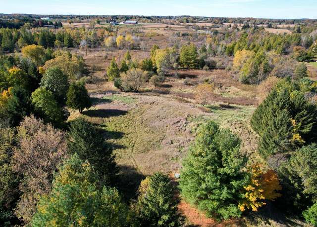 Property at 1253 Connolly Cir, Hartford, WI 53027