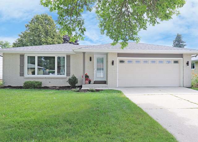 Property at 1555 N 24th St, Sheboygan, WI 53081, 3 beds, 2.5 baths