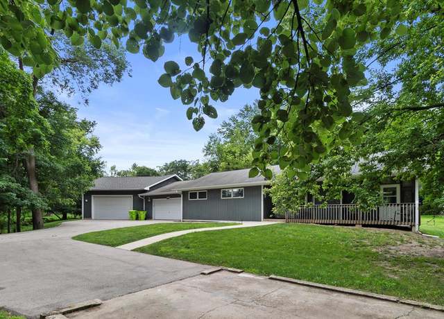 Property at 32 S Walworth Ave, Williams Bay, WI 53191, 3 beds, 2 baths