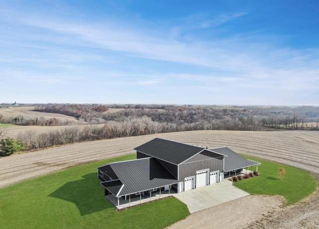 Property at E3161 State Highway 56, Genoa, WI 54632, 4 beds, 4.5 baths