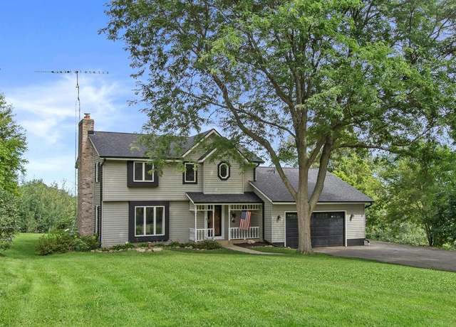 Property at 2445 Upland Dr, Burlington, WI 53105, 3 beds, 2.5 baths