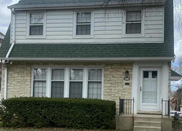 Property at 4832 W Scranton Pl, Milwaukee, WI 53216, 3 beds, 1.5 baths