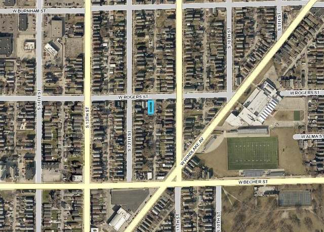 Property at 1123 W Rogers St, Milwaukee, WI 53204
