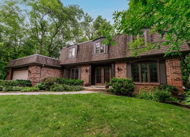 Property at 16560 Nancy Ln, Brookfield, WI 53005, 4 beds, 3.5 baths