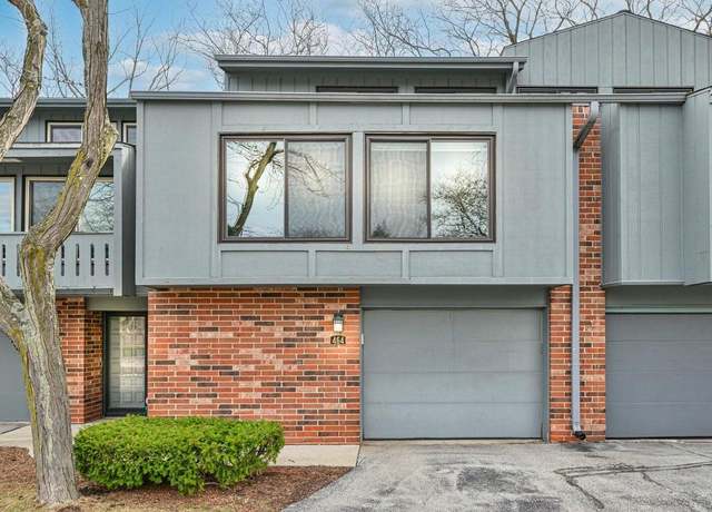 Property at 464 W Willow Ct, Fox Point, WI 53217, 2 beds, 2.5 baths