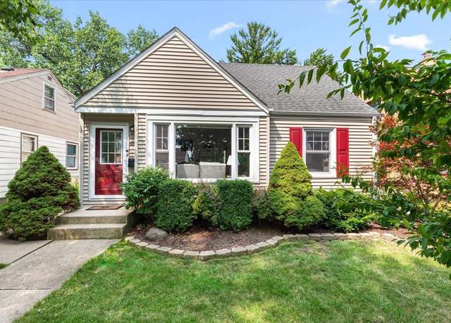 Property at 3035 N 88th St, Milwaukee, WI 53222, 3 beds, 2 baths