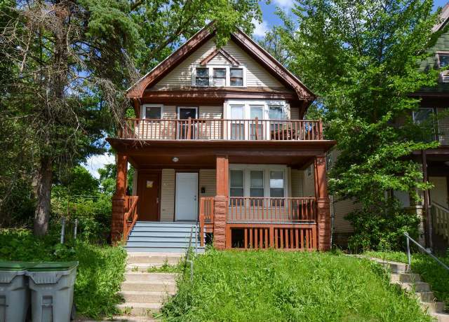 Property at 1740 N 37th St #1742, Milwaukee, WI 53208, 4 beds, 2 baths