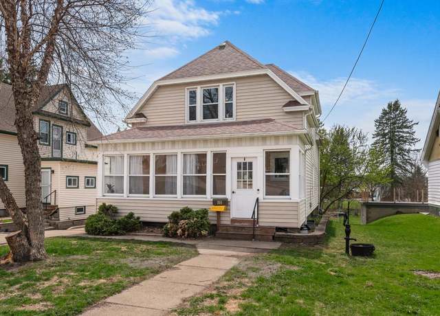 Property at 355 W State St, Hartford, WI 53027, 4 beds, 1.5 baths