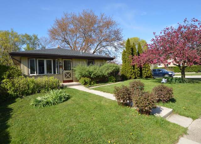 Property at 1600 Menomonee Ave, South Milwaukee, WI 53172, 4 beds, 1.5 baths