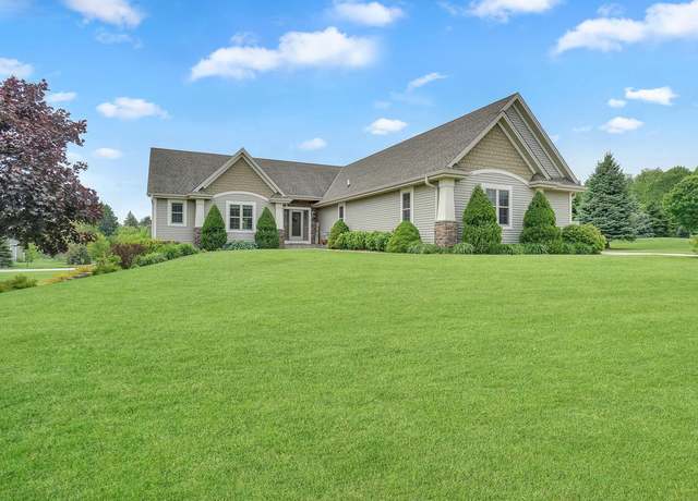 Property at N113W21909 N Manor Ct, Germantown, WI 53022, 4 beds, 3 baths