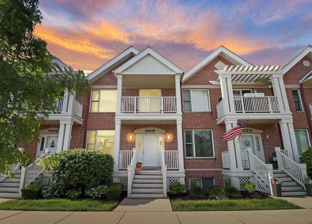 Property at 429 56th St, Kenosha, WI 53140, 3 beds, 3.5 baths