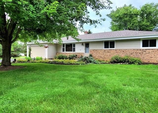 Property at W332N5491 Solveson Dr, Nashotah, WI 53058, 3 beds, 1.5 baths