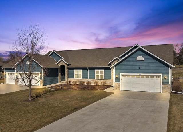 Property at 3072 Fairway View Ct, Hubertus, WI 53033, 2 beds, 2 baths