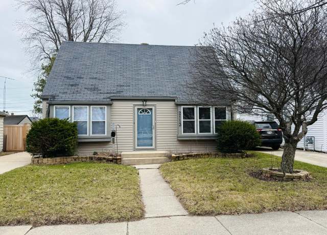 Property at 2113 Blaine Ave, Racine, WI 53405, 3 beds, 2 baths