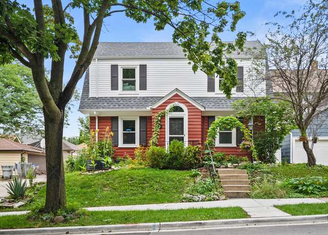 Property at 520 E Montana St, Milwaukee, WI 53207, 3 beds, 1.5 baths