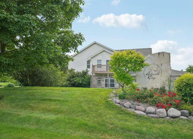 Property at 9221 S 51st St, Franklin, WI 53132, 3 beds, 3 baths