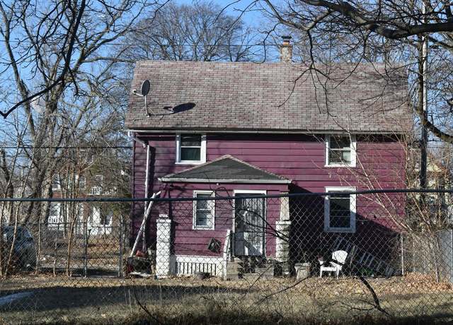 Property at 3217 N 12th St, Milwaukee, WI 53206, 2 beds, 1 bath