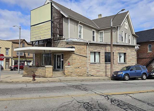 Property at 2338 W Forest Home Ave, Milwaukee, WI 53215