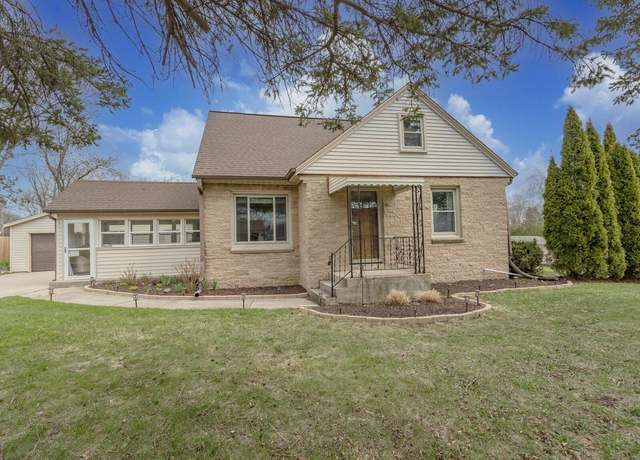 Property at 11104 W Kaul Ave, Milwaukee, WI 53225, 4 beds, 1.5 baths