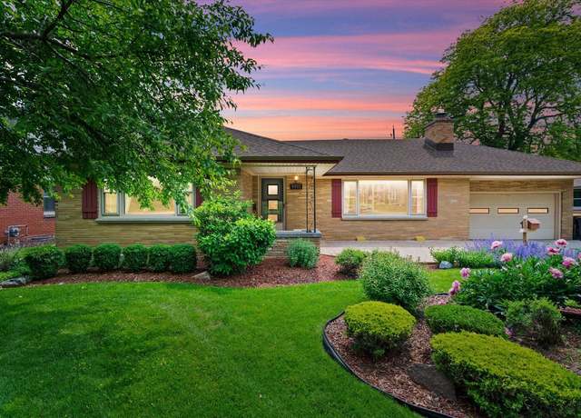 Property at 9911 W Argonne Dr, Wauwatosa, WI 53222, 3 beds, 1.5 baths