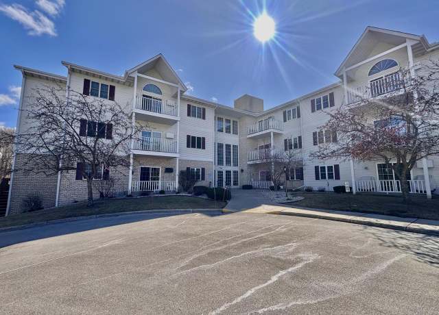 Property at 715 Canterberry Ct #103, West Bend, WI 53090, 1 bed, 2 baths