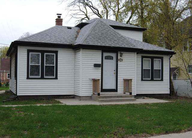Property at 1631 W Custer Ave, Milwaukee, WI 53209, 3 beds, 1 bath