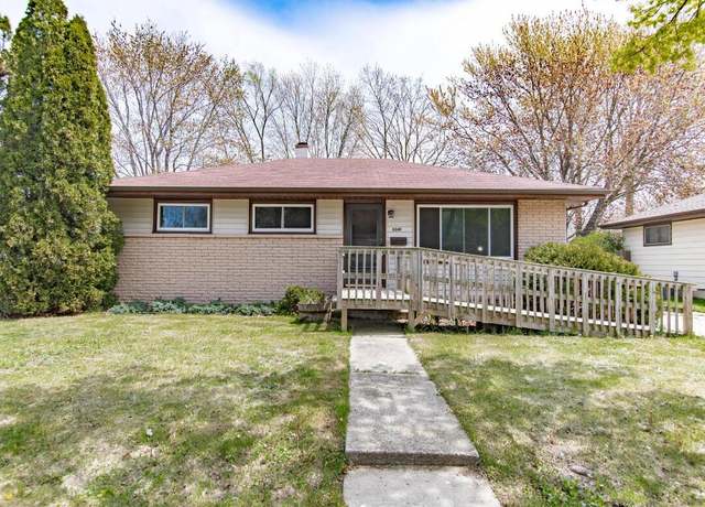 Property at 3341 Hamlin St, Racine, WI 53403, 3 beds, 1 bath