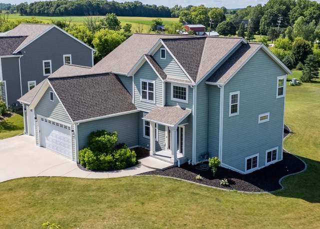 Property at 2872 Woodland Dr, Jackson, WI 53037, 4 beds, 2.5 baths